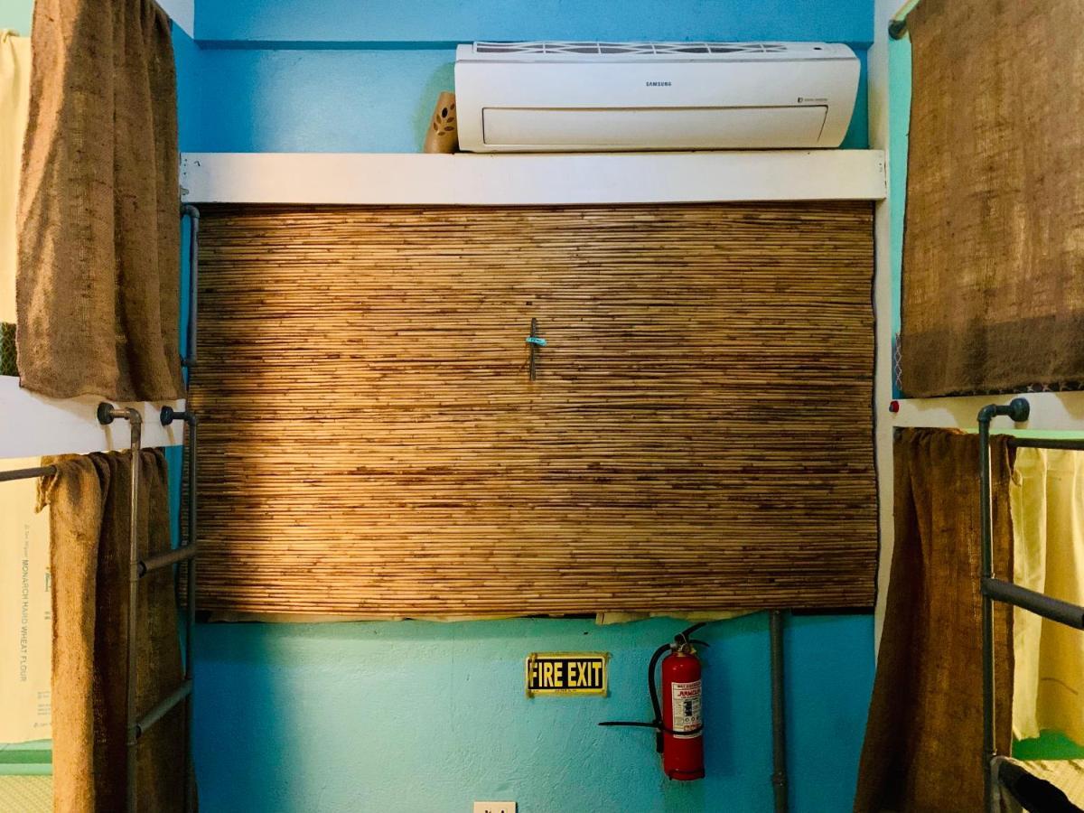 Moon Fools Hostel Panglao Εξωτερικό φωτογραφία